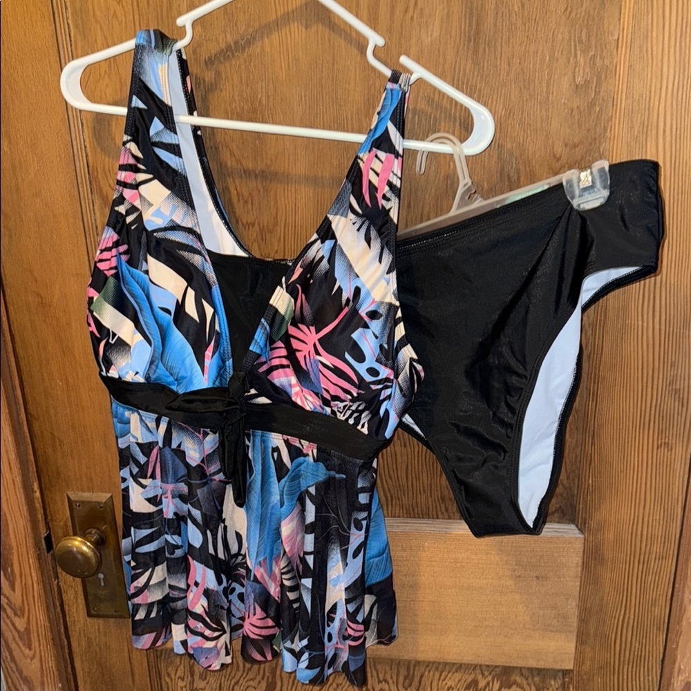 SHEIN tankini set, black tropical print